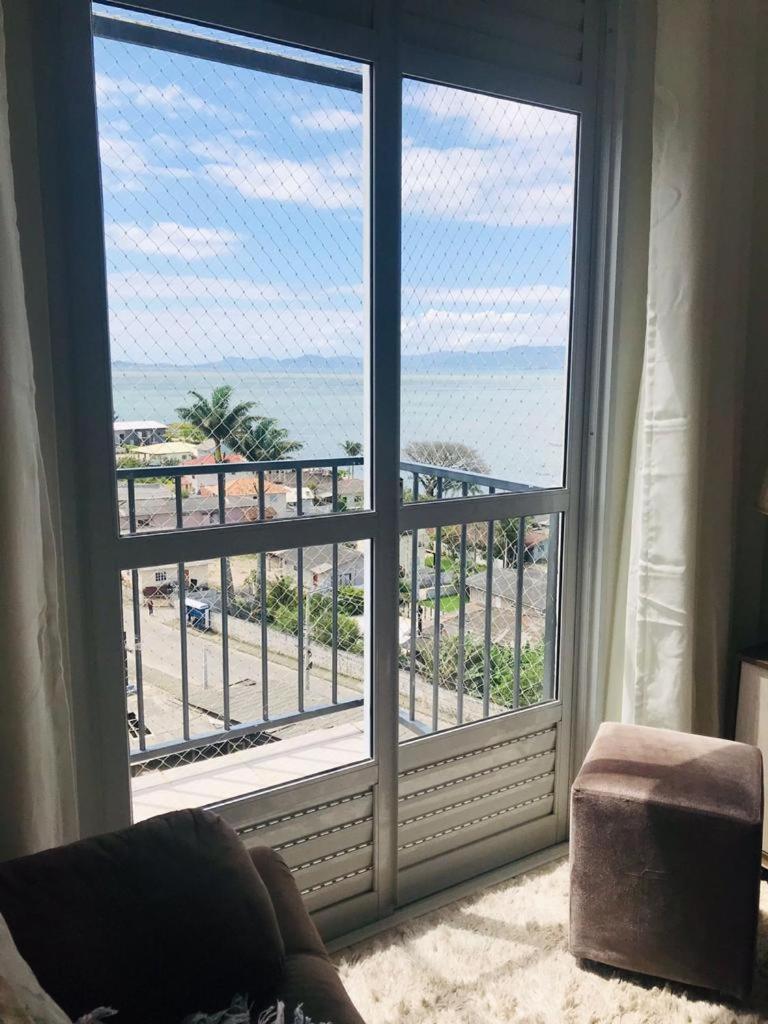 Apartamento Na Palhoca, Com Vista Para O Mar, Proximo A Mercados, Padarias E Farmacias. Exterior foto
