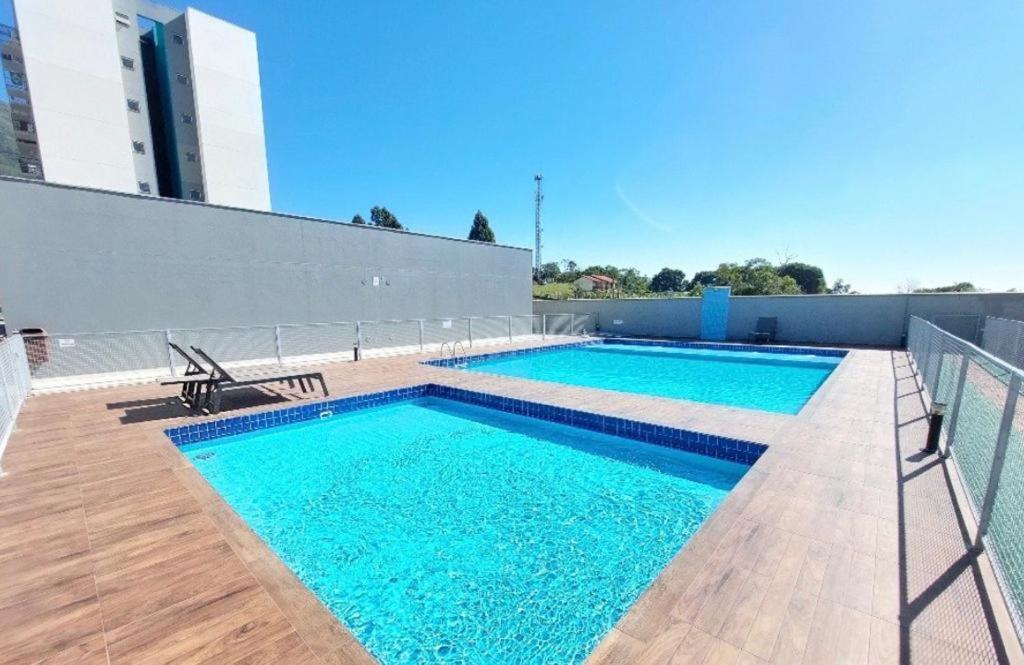 Apartamento Na Palhoca, Com Vista Para O Mar, Proximo A Mercados, Padarias E Farmacias. Exterior foto